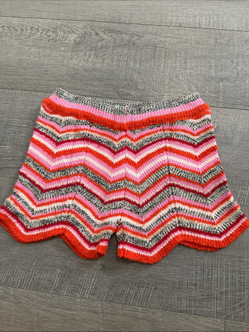 High-Waist Chevron Knit Shorts in Red and Pink